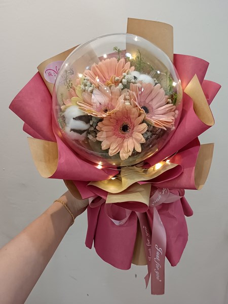  Hand Bouquets